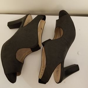 Life Stride size 8.5 NWOT